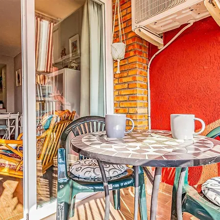 1 Bedroom Gorgeous In Apartment Benalmadena