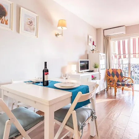 Apartment 1 Bedroom Gorgeous In